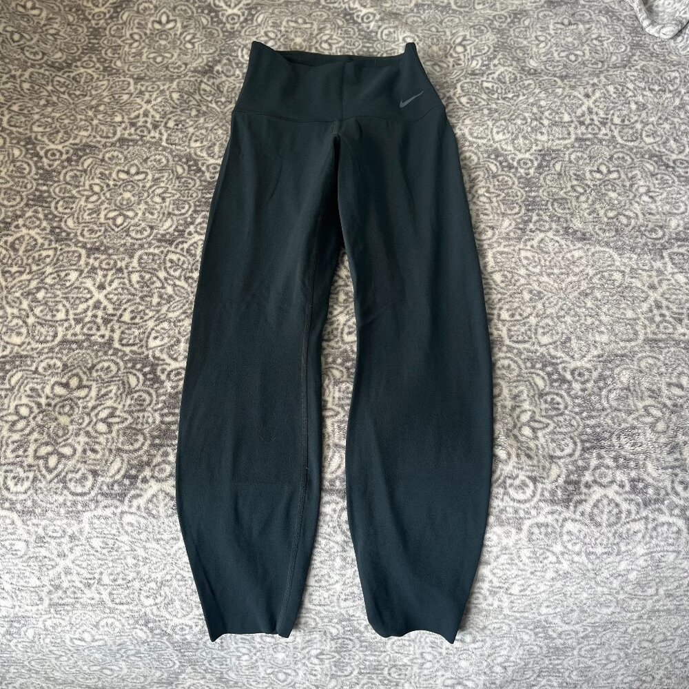 Nike Zenvy High-Waisted 7/8 Leggings, Gray/Black, Size XS